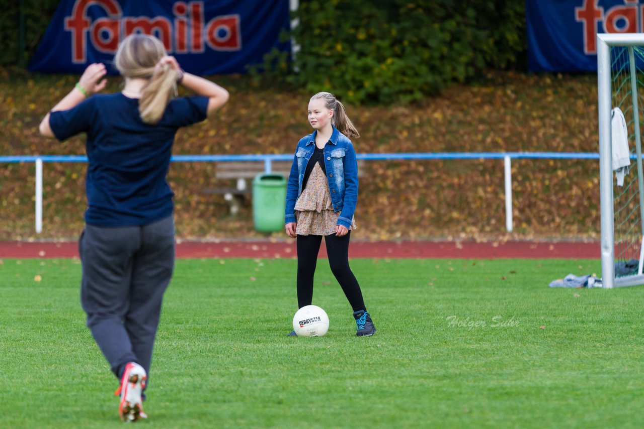 Bild 240 - B-Juniorinnen FSG FraWie hat Besuch aus Berlin